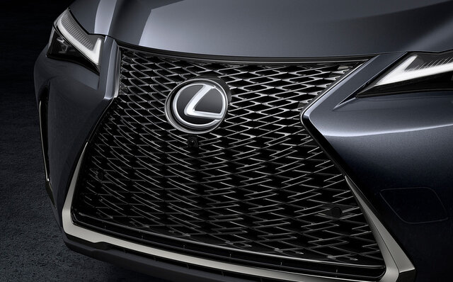 Lexus World Premieres the New UX, Launching in Japan Around Summer 2022 | LEXUS
