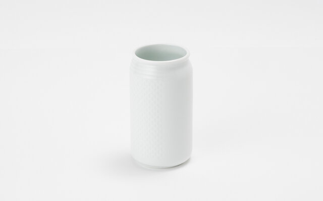 Sake vessels supervised by Paricco released from a ceramic manufacturer's original brand | zen to