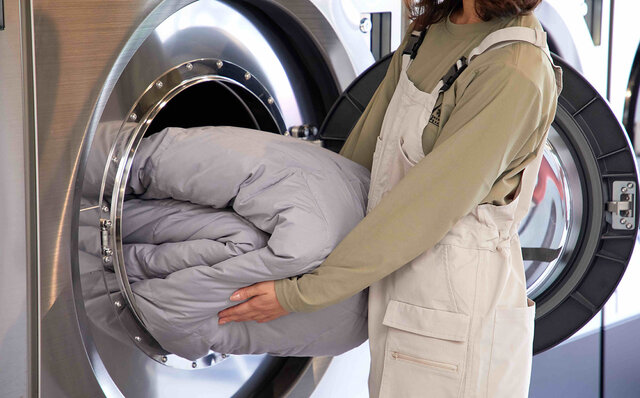 Long-established bedding maker Nishikawa develops a washable down sleeping bag, the "Nishikawa Honki Neguruma," achieving a comfortable sleep experience like being in your own bed | NISHIKAWA