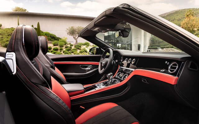 走りも、見た目もスポーティに進化したコンチネンタルGT SとGTC Sが誕生｜Bentley