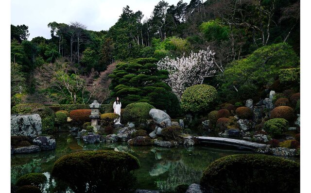 Kensaku Kakimoto Photo Exhibition Held at Otowasan Kiyomizu-dera Temple. Expressing the Concept of "Living in This Moment" Through the Theme of Time | ART