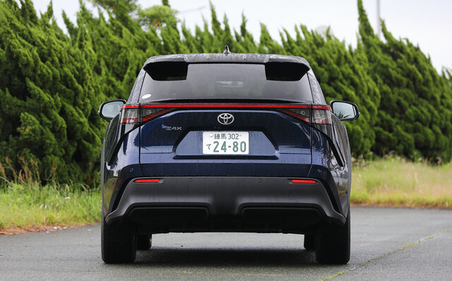 Test Drive of the bZ4X and Solterra, the SUV-type BEVs jointly developed by Toyota and Subaru. What are the differences in their ride quality? | TOYOTA SUBARU