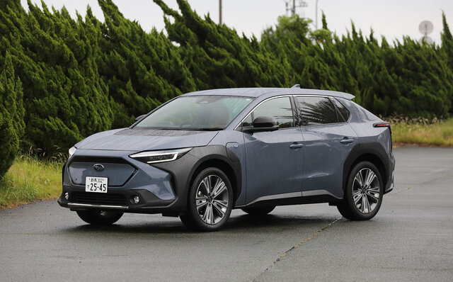 Test Drive of the bZ4X and Solterra, the SUV-type BEVs jointly developed by Toyota and Subaru. What are the differences in their ride quality? | TOYOTA SUBARU