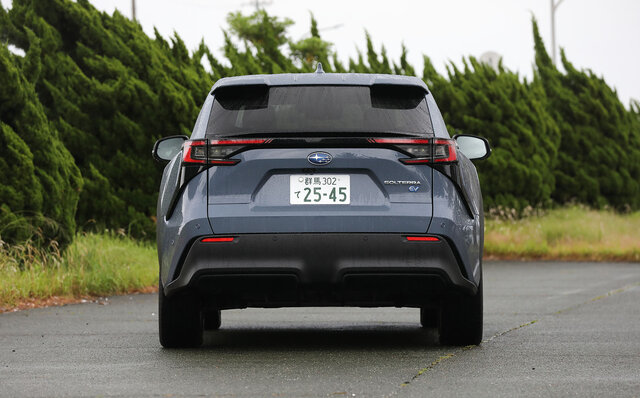 Test Drive of the bZ4X and Solterra, the SUV-type BEVs jointly developed by Toyota and Subaru. What are the differences in their ride quality? | TOYOTA SUBARU