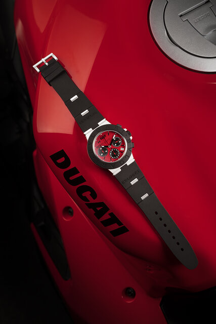 数量限定1000本！　ブルガリ×ドゥカティ、コラボレーションウオッチ｜BVLGARI