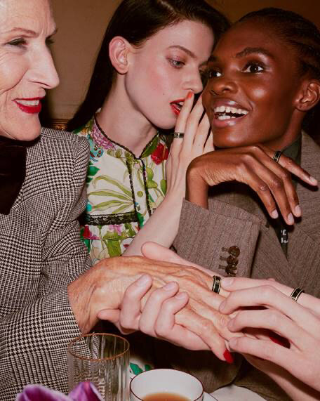 Luxury fashion meets cutting-edge technology. "GUCCI x OURA" launches | GUCCI