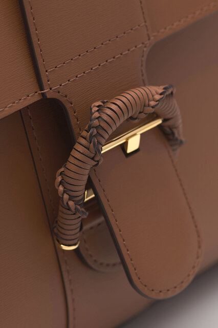 Delvaux Presents New Collection "THE LEATHER MASTERY" Featuring Innovative Techniques | DELVAUX
