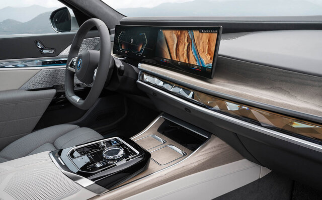 BMW's flagship sedan, the new 7 Series, goes on sale—the first BEV, the i7, is also in the lineup | BMW
