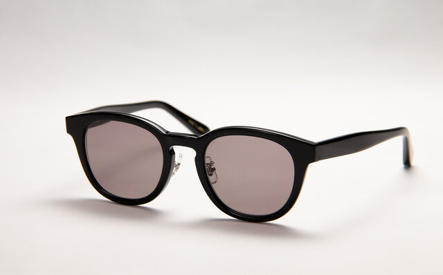 Designed by the team behind popular eyewear brands. A rising sunglasses brand: mille