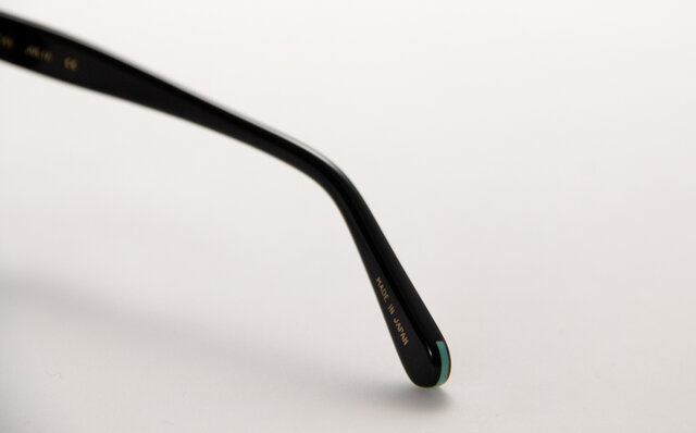 Designed by the team behind popular eyewear brands. A rising sunglasses brand: mille