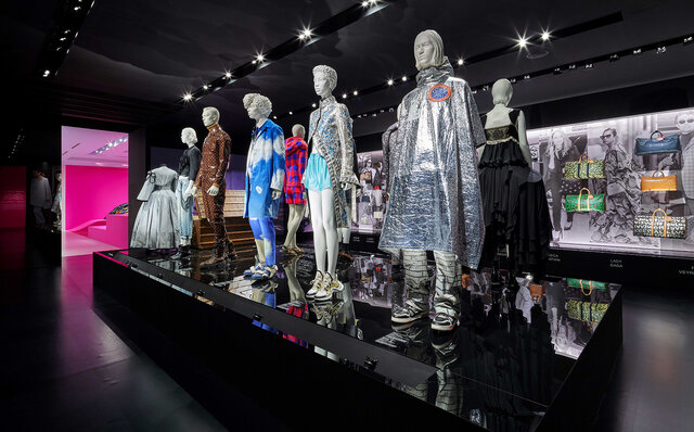 Over 160 Years of History Converge: Louis Vuitton's Traveling Exhibition "SEE LV" | LOUIS VUITTON