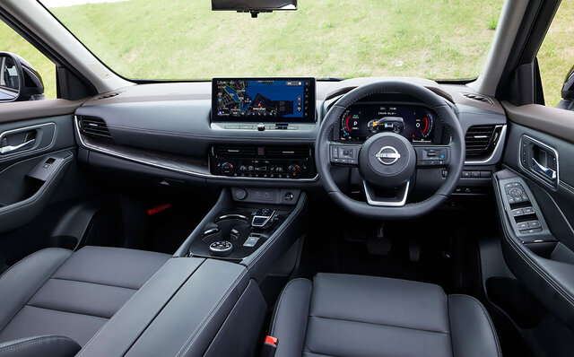 Test Drive: The Redesigned Nissan X-TRAIL – How Does the New Model Pursuing Refinement Drive? | NISSAN
