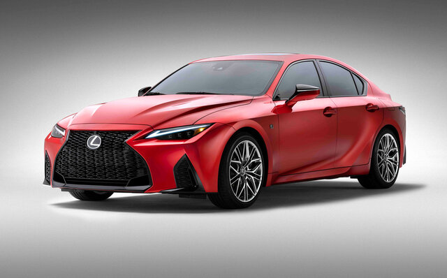 Equipped with a 481-hp 5.0-liter V8 Engine – The IS500 Arrives in Japan | LEXUS