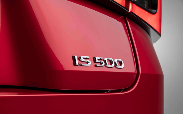 Equipped with a 481-hp 5.0-liter V8 Engine – The IS500 Arrives in Japan | LEXUS