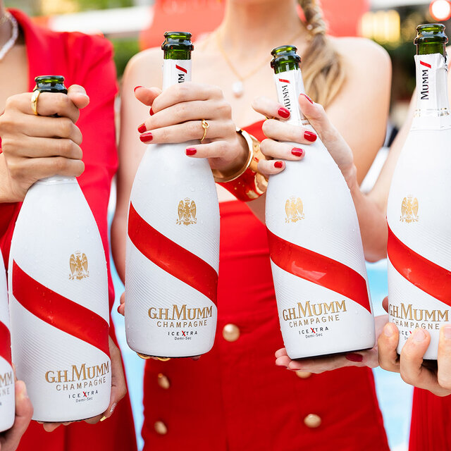 The legendary '#MUMMBEACHCLUB' is back for the first time in three years! | MAISON MUMM