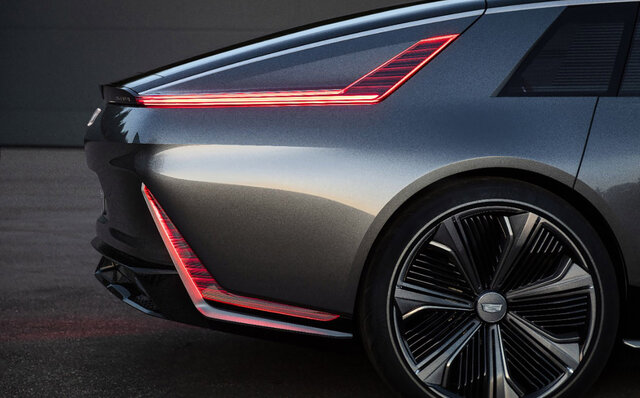 キャデラック、次世代最高級BEVセダン「セレスティック」のショーカーを世界初披露｜Cadillac