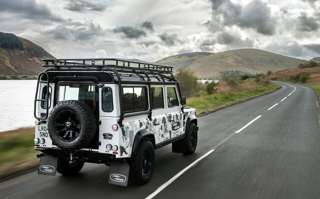 The previous generation Defender is reborn! A limited edition of only 25 vehicles worldwide, clad in camouflage | Land Rover