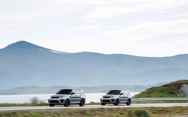 『007／ノー・タイム・トゥ・ダイ』に登場したディフェンダーがチャリティオークションに！｜Jaguar Land Rover