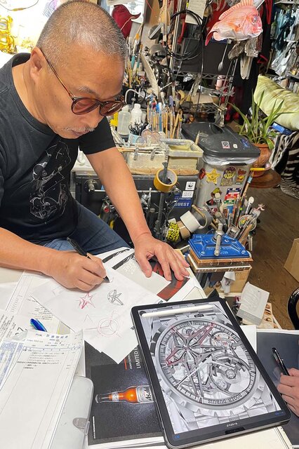 世界的イラストレーター・空山 基氏と、ロジェ・デュブイが夢のコラボレーション｜ROGER DUBUIS