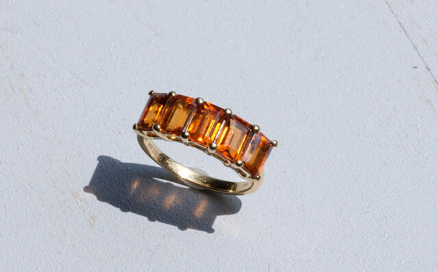 Adorn the season with sustainable vintage jewelry | chili