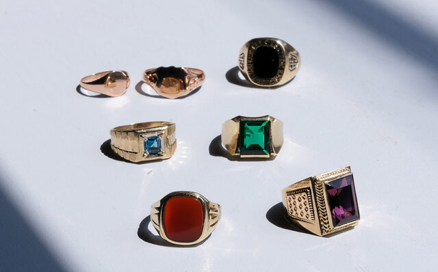 Adorn the season with sustainable vintage jewelry | chili