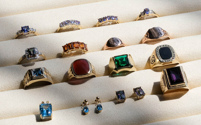 Adorn the season with sustainable vintage jewelry | chili