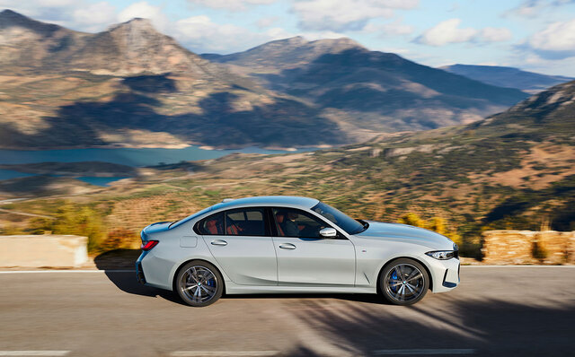 BMW3シリーズがマイナーチェンジ──デザインと安全機能がアップデート｜BMW