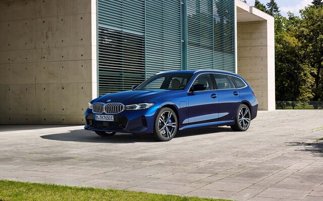 BMW3シリーズがマイナーチェンジ──デザインと安全機能がアップデート｜BMW