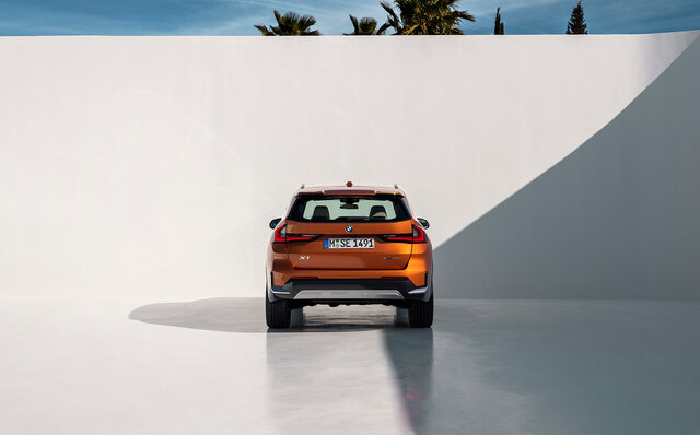 航続距離465kmのBEVもラインアップ──新型BMW「X1」がデビュー｜BMW