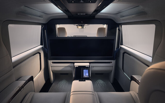 Lexus's Flagship MPV, the New LM, World Premieres at the Shanghai Auto Show | LEXUS