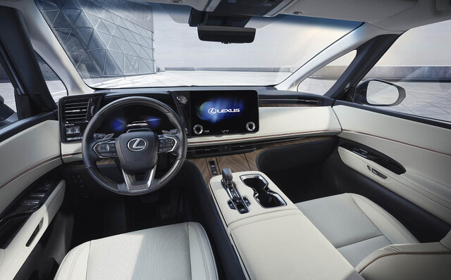 Lexus's Flagship MPV, the New LM, World Premieres at the Shanghai Auto Show | LEXUS