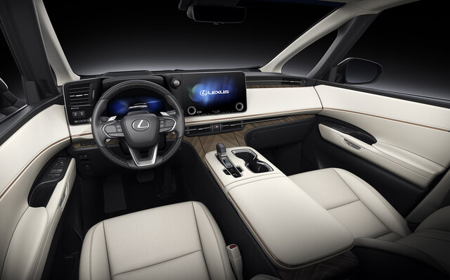 Lexus's Flagship MPV, the New LM, World Premieres at the Shanghai Auto Show | LEXUS