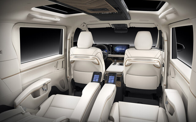 Lexus's Flagship MPV, the New LM, World Premieres at the Shanghai Auto Show | LEXUS