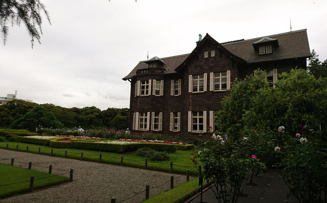 Serialized Essays | #ijichiman's Musings: "A Meal in a Historic Building"