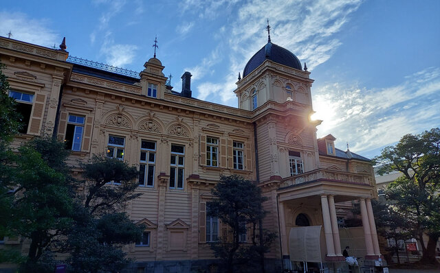 Serialized Essays | #ijichiman's Musings: "A Meal in a Historic Building"