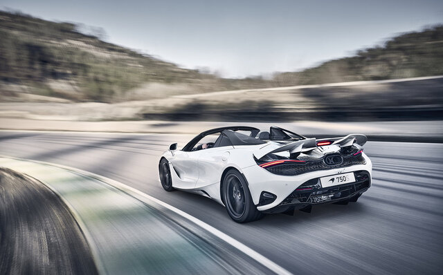 The Lightest and Most Powerful Yet: The McLaren 750S Debuts | McLaren