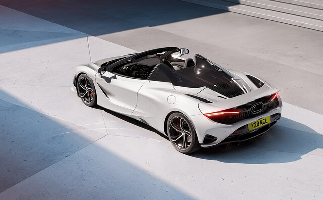The Lightest and Most Powerful Yet: The McLaren 750S Debuts | McLaren
