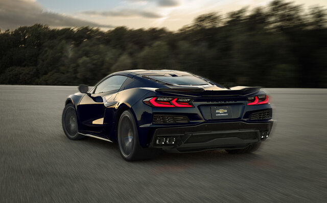 公道を走るレーシングマシン──コルベットの高性能スペシャルマシン「Z06」を日本初披露｜Chevrolet