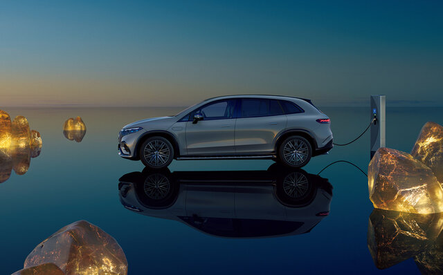 The Top-Tier SUV in the Mercedes EQ Series, the "EQS SUV," Capable of Comfortably Seating Seven Adults, is Now on Sale | Mercedes Benz