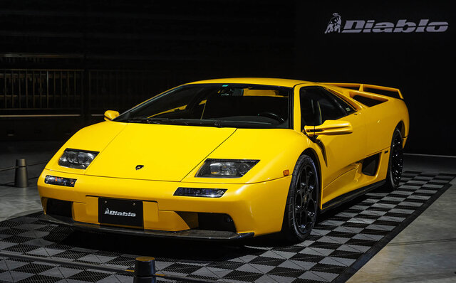 Lamborghini's First PHEV Flagship, the Revuelto, Makes its Japan Premiere | Lamborghini