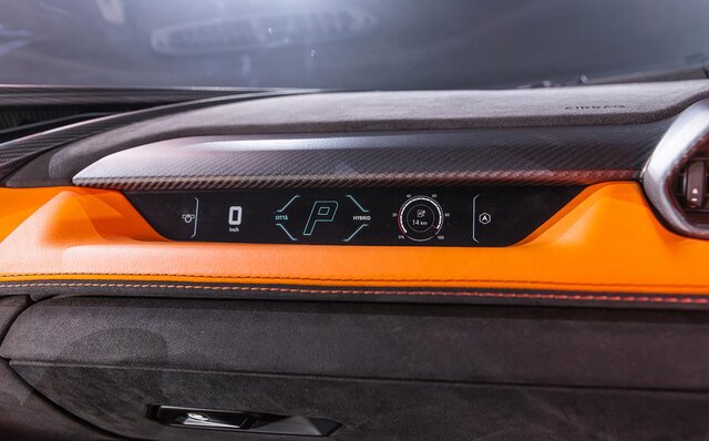 Lamborghini's First PHEV Flagship, the Revuelto, Makes its Japan Premiere | Lamborghini