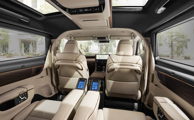 Toyota's flagship minivans, the Alphard and Vellfire, receive a full model change after eight years—achieving comfort comparable to luxury sedans | TOYOTA