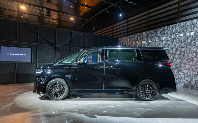 Toyota's flagship minivans, the Alphard and Vellfire, receive a full model change after eight years—achieving comfort comparable to luxury sedans | TOYOTA
