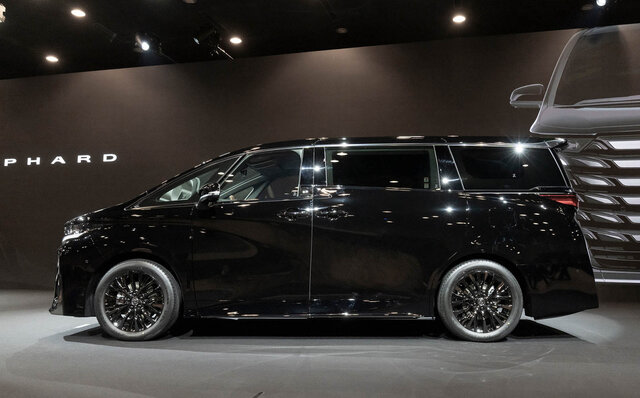 Toyota's flagship minivans, the Alphard and Vellfire, receive a full model change after eight years—achieving comfort comparable to luxury sedans | TOYOTA