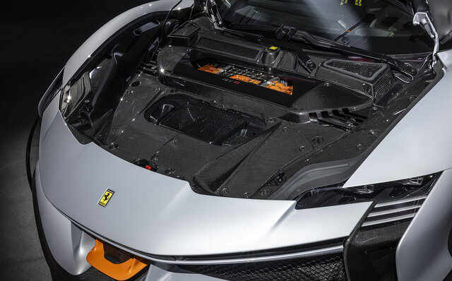 公道走行可能な初のXXモデル、フェラーリ「SF90 XX」がアンベール｜Ferrari