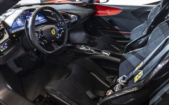 公道走行可能な初のXXモデル、フェラーリ「SF90 XX」がアンベール｜Ferrari