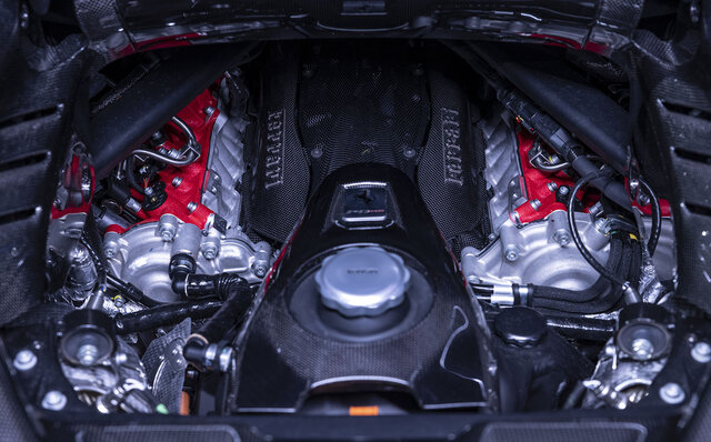 公道走行可能な初のXXモデル、フェラーリ「SF90 XX」がアンベール｜Ferrari