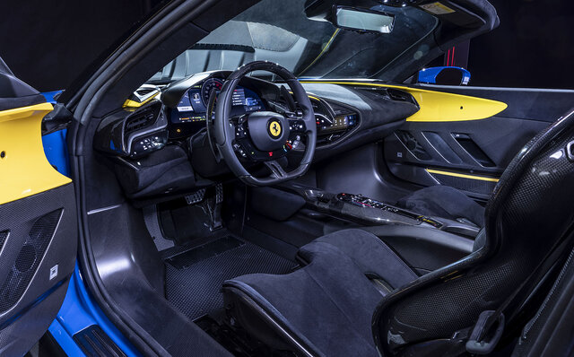 公道走行可能な初のXXモデル、フェラーリ「SF90 XX」がアンベール｜Ferrari