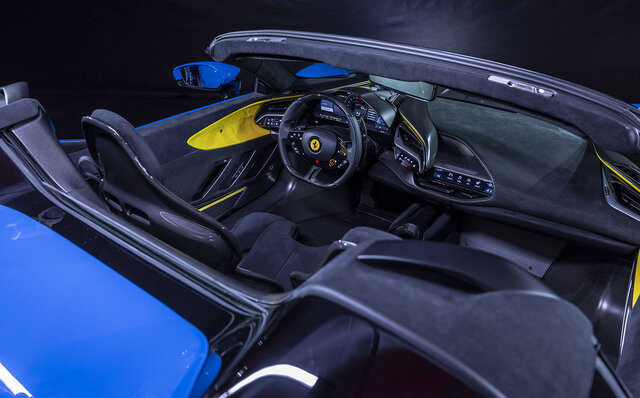 公道走行可能な初のXXモデル、フェラーリ「SF90 XX」がアンベール｜Ferrari