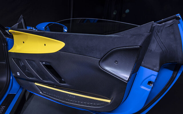 公道走行可能な初のXXモデル、フェラーリ「SF90 XX」がアンベール｜Ferrari